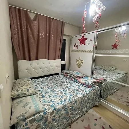 Lovely 2 Bed * איסטמבול