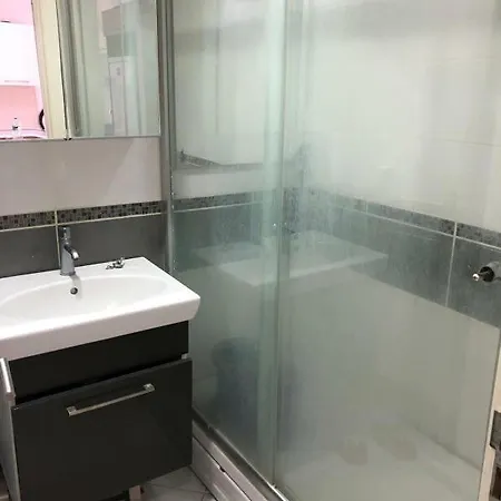Lovely 2 Bed איסטמבול